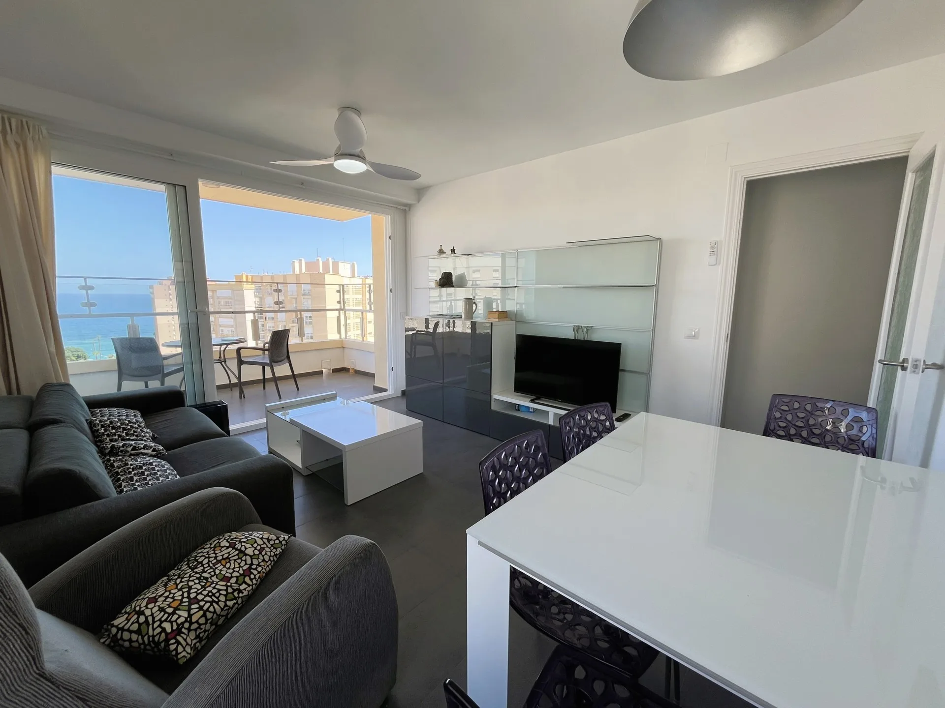 APARTAMENTO.CAMPOAMOR.003A-1.jpg