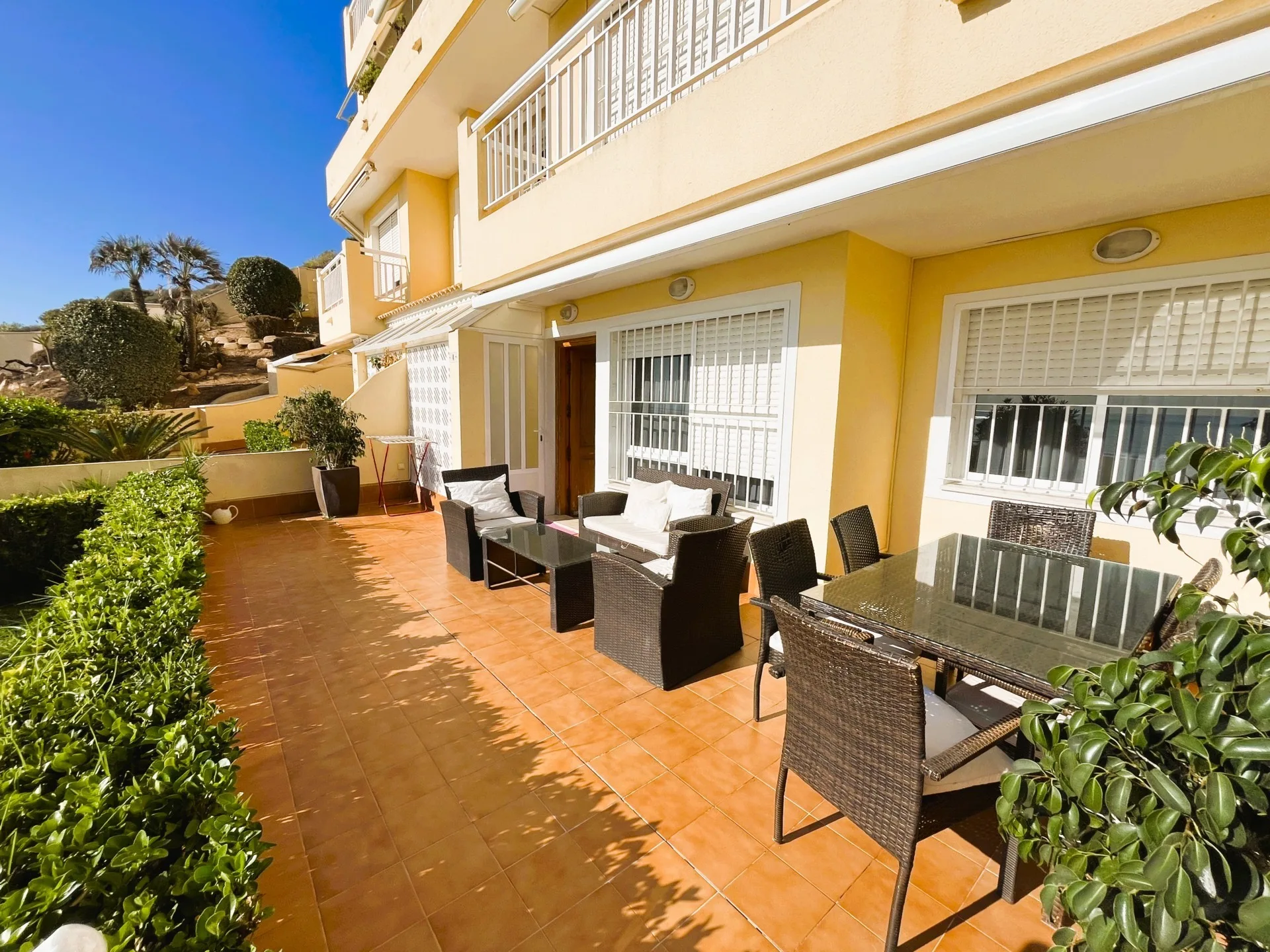 DUPLEX-PRIMERA-LINEA-CAMPOAMOR-001-2.jpg