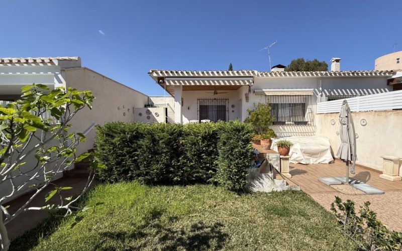 ProdiedadVenta minichalet vivienda pareada en Dehesa De Campoamor con 3 habitaciones, 2 baños
